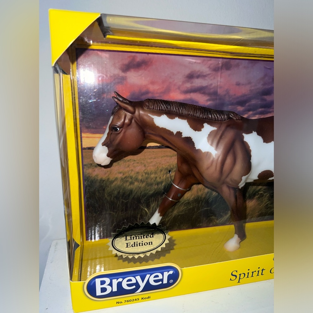 Breyer Kodi #760245 Flagship Special Run 2018 New in Box - Picture 3 of 15